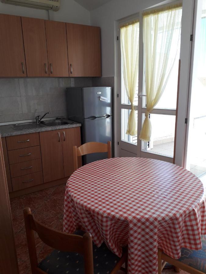 Apartments Miljenko Novaglia Esterno foto
